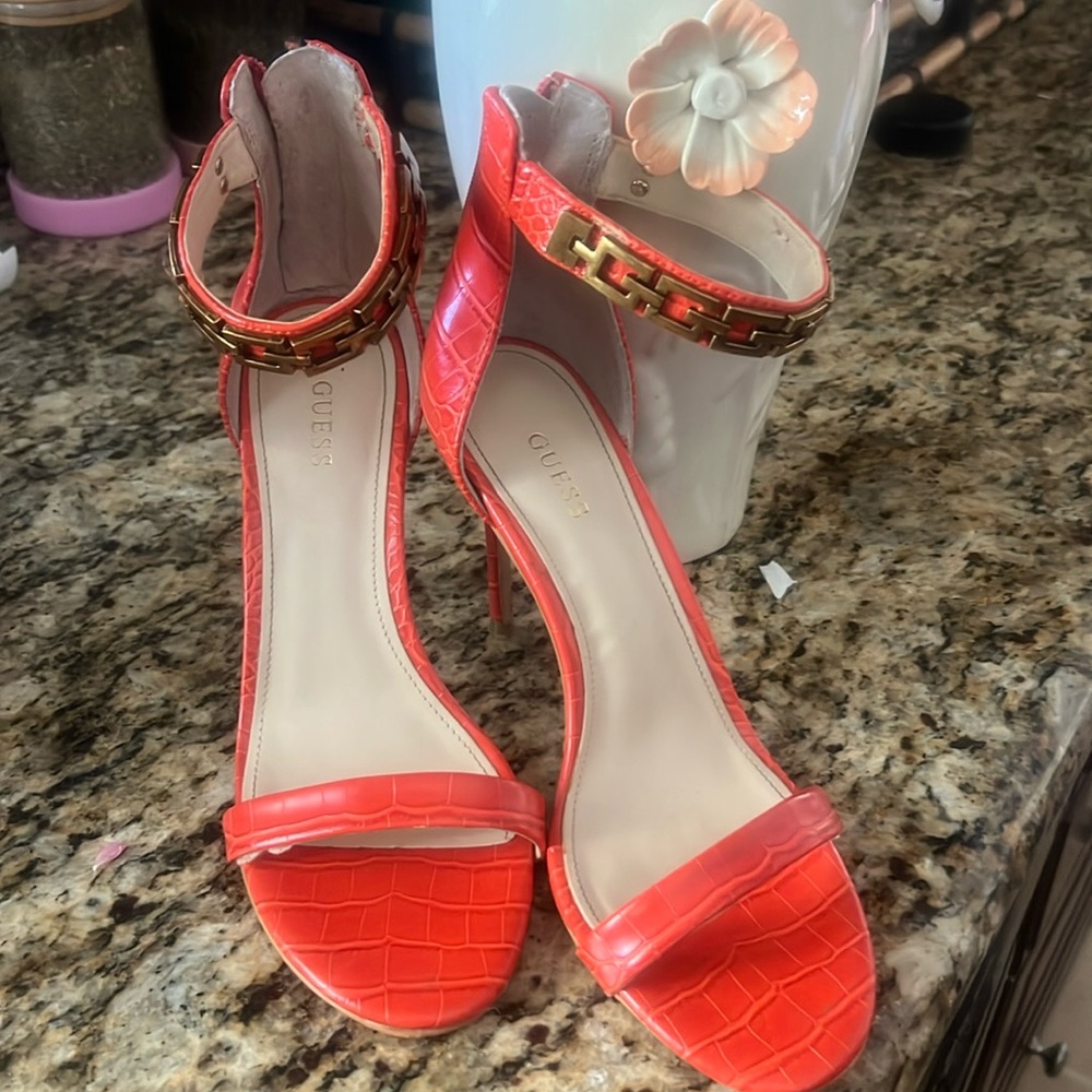 GUESS By Marciano Stiletto Heels orange red faux skin